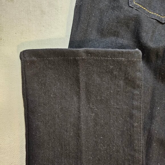 Guess Women's Low Rise Black Boot Cut Jeans - Size 24 - Picture 7 of 8